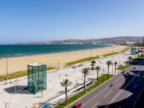 Cozy 3-bedroom Apartment With Frontal Ocean-view